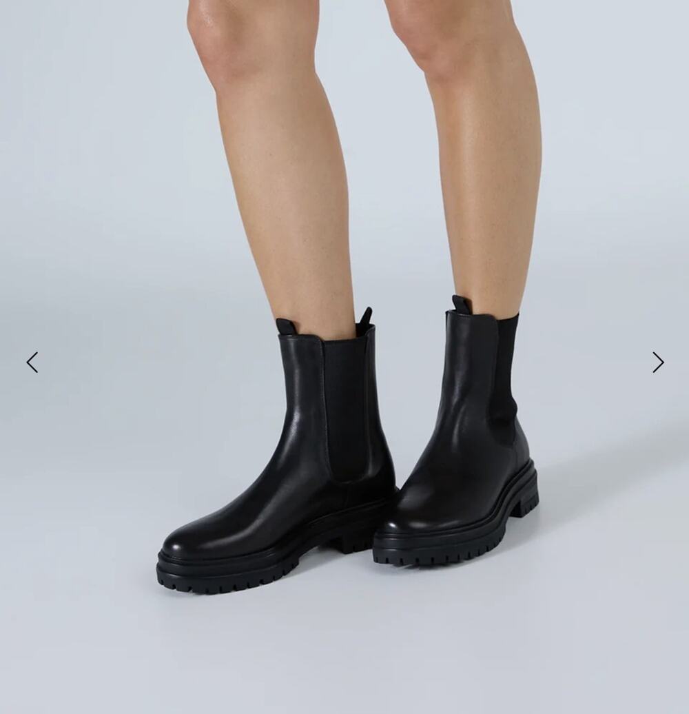 Tony Bianco Wolfe Black Como Leather Women's 8.5 Chelsea Combat Boots EUC w/Box